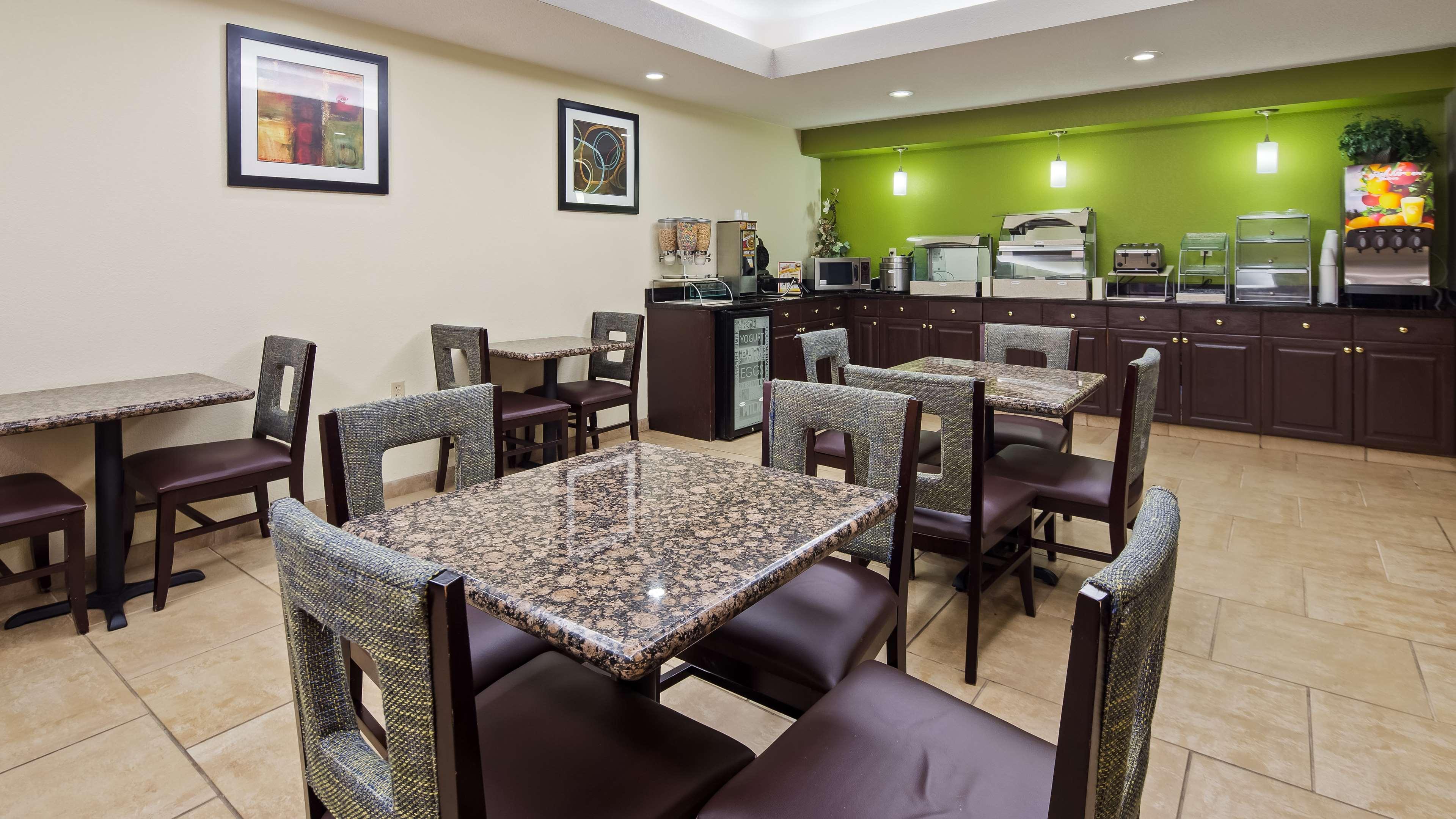 Best Western Lake Cumberland Inn Monticello Exterior photo